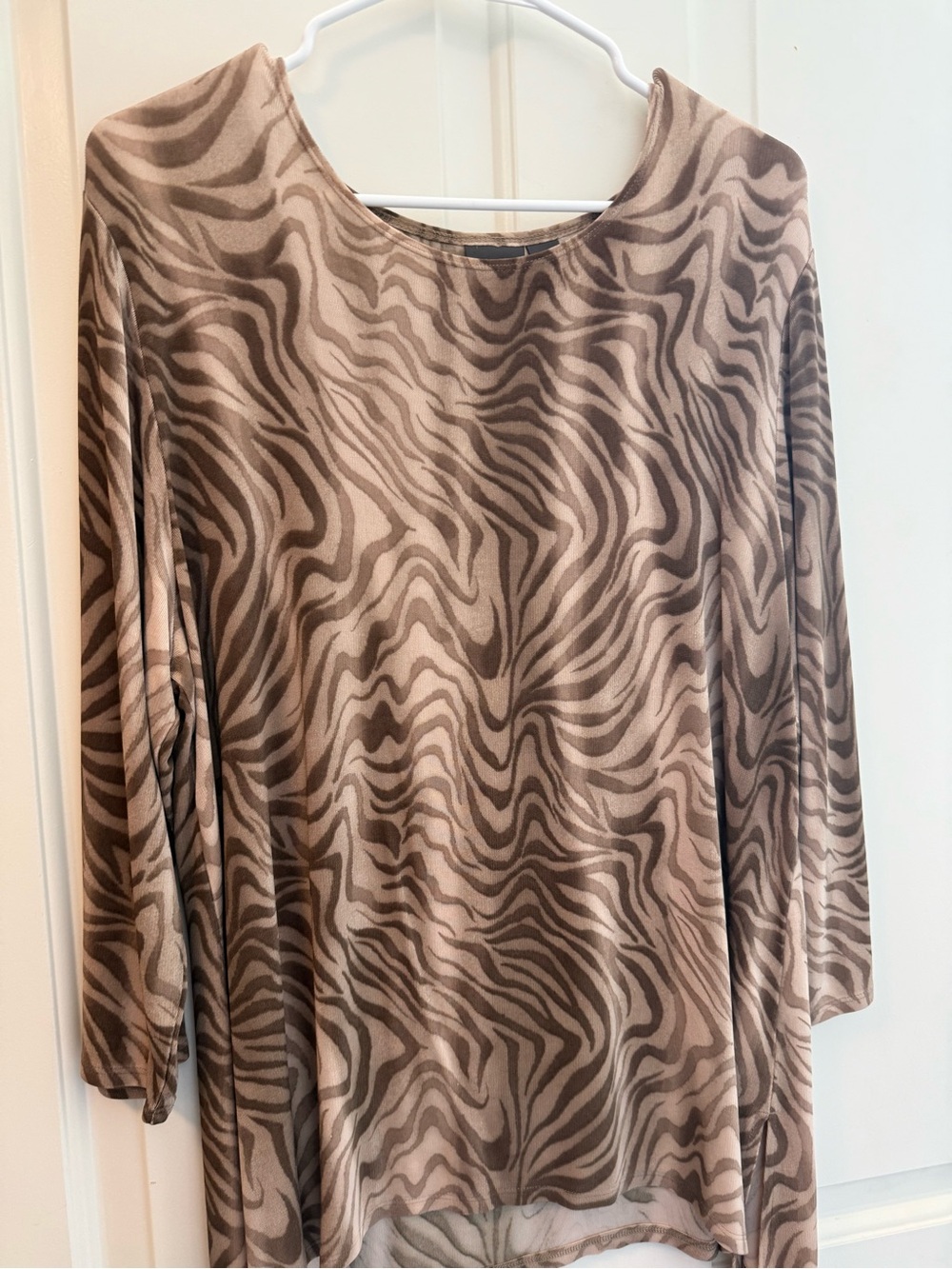 Women’s Taupe Zebra-Print Long Sleeve Top